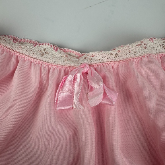 Vintage Fit Rite Lingerie Size M Pink Full Length Nightgown Tiered Ruffled Lace - Picture 2 of 7